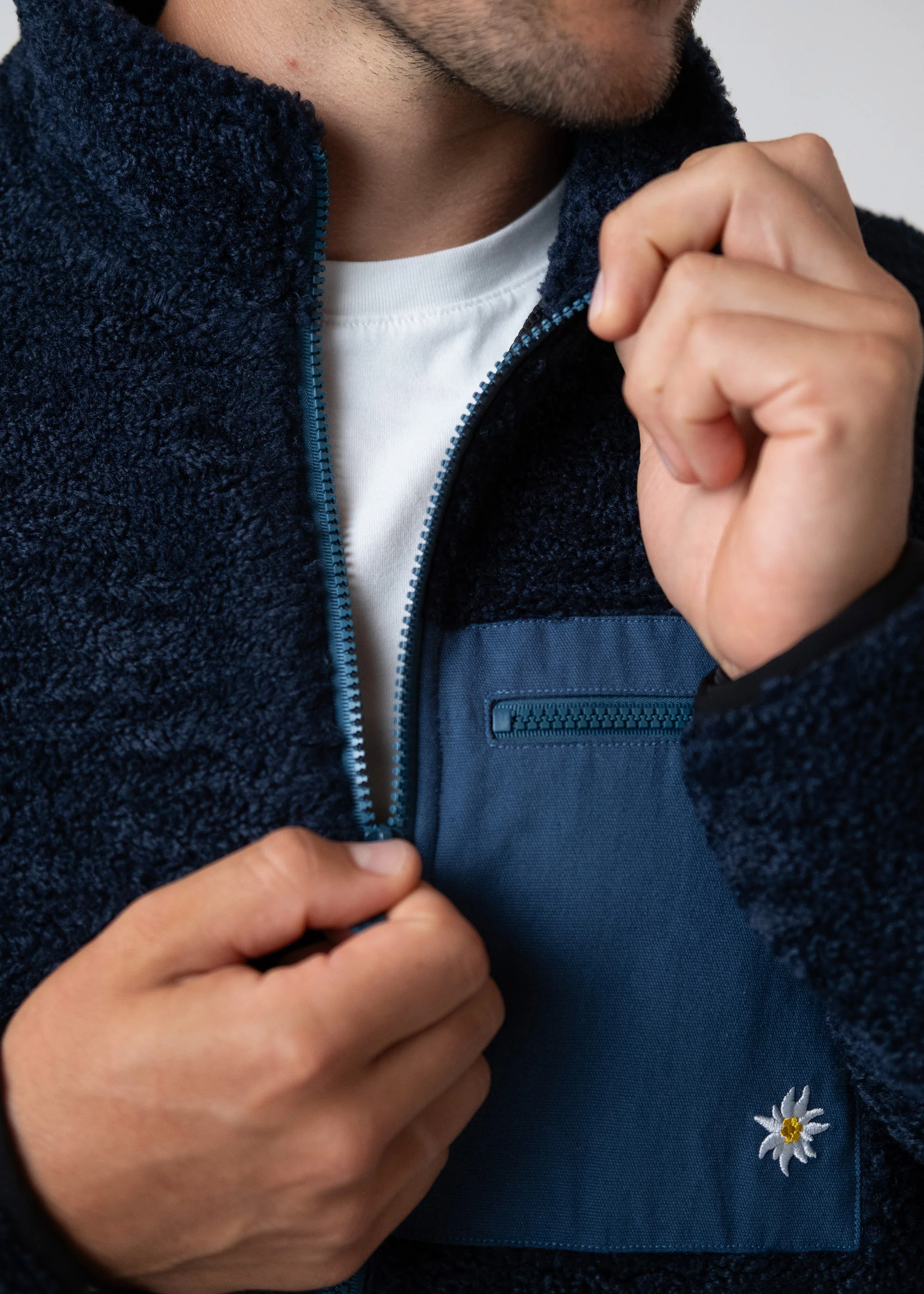 Sherpa-Zipper "Edelweiß" - Image 10