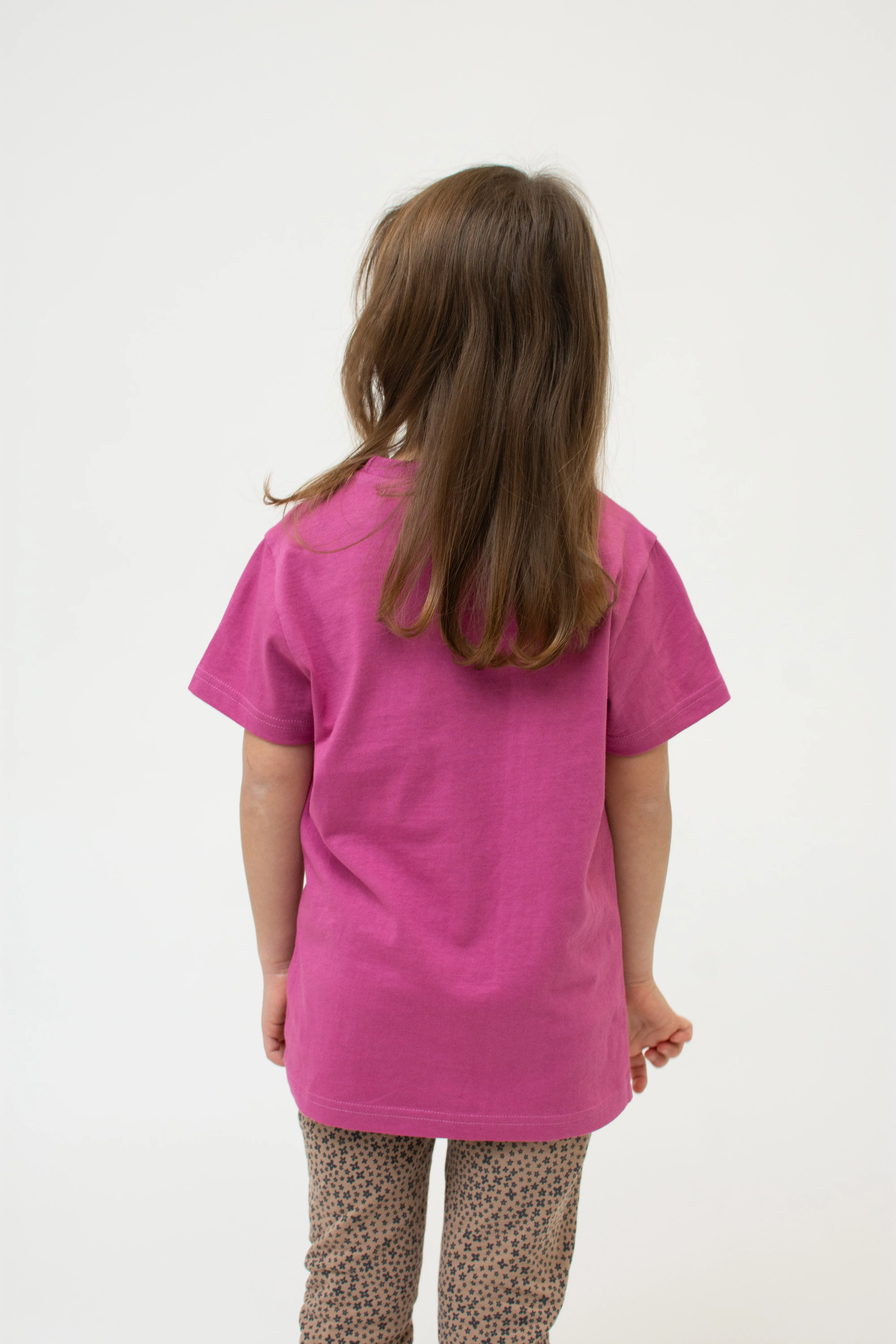 T-Shirt "Biene" - beere (Kinder) - Image 4