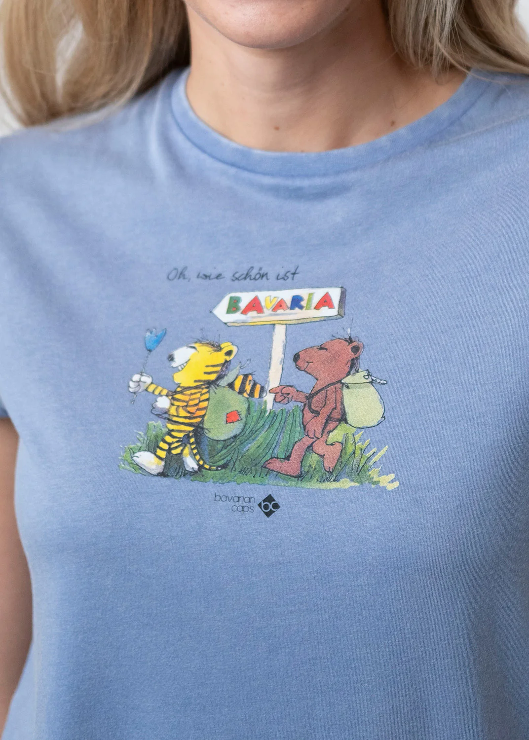 T-Shirt "Oh wie schön ist Bavaria" - hellblau (Damen) - Image 3