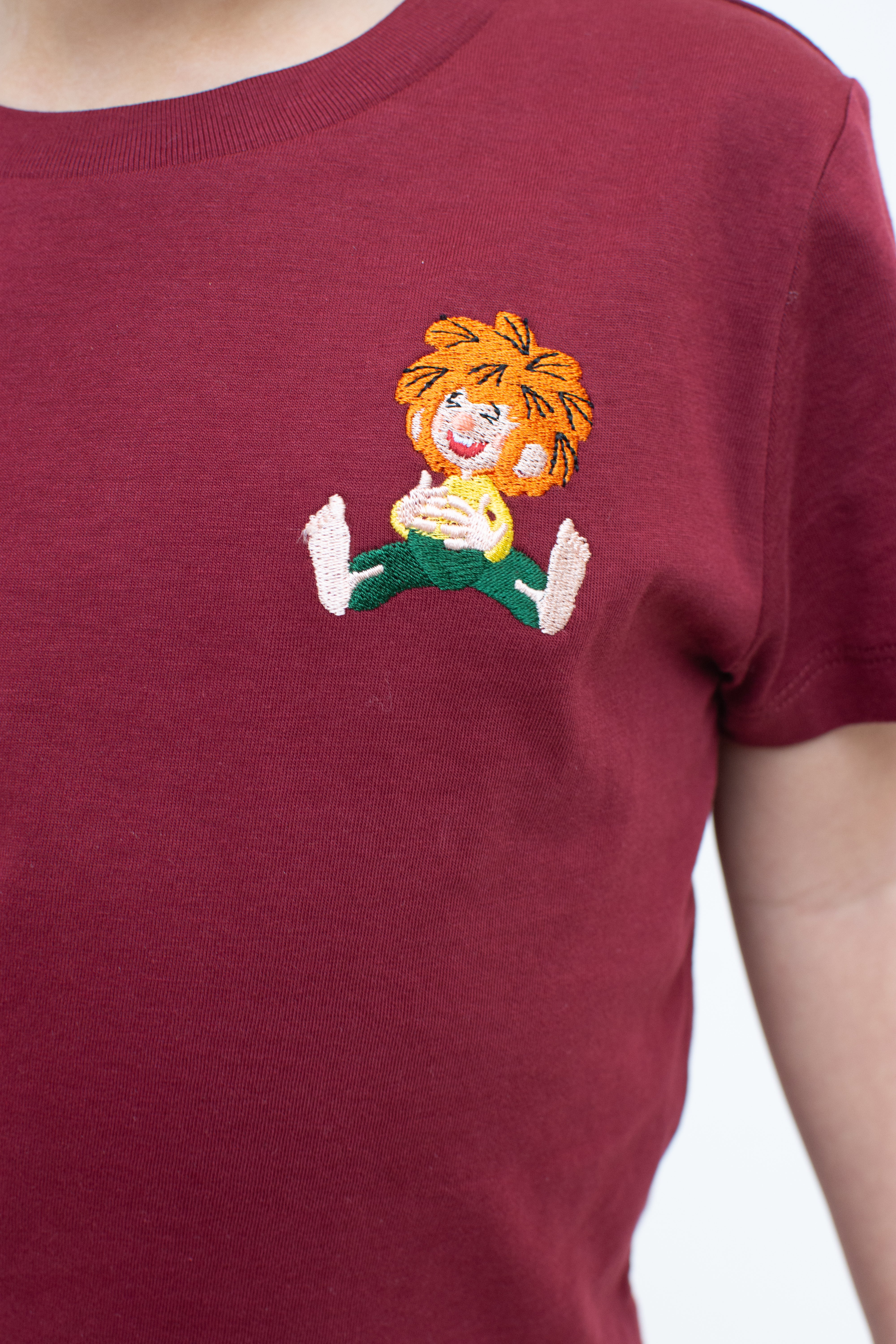 T-Shirt "Pumuckl lacht" - dunkelrot (Kinder) - Image 4